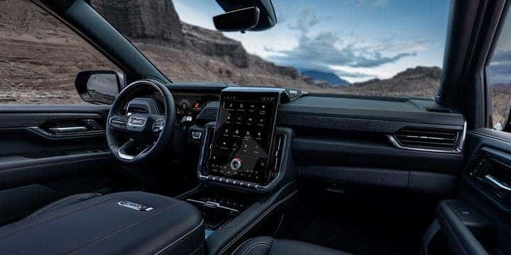 2025 GMC Yukon XL Safety Features and Driver Assist in Branford, CT