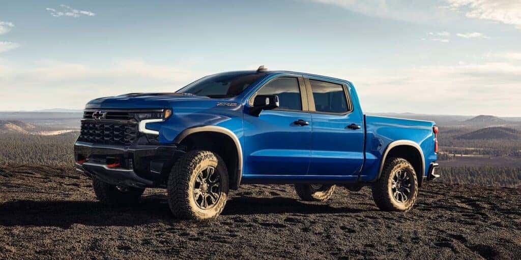 blue-2024-chevy-silverado-1500-sr2