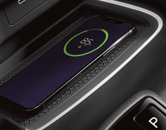 interior-5-desk-Nissan-Rogue
