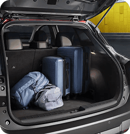 Wide cargo opening