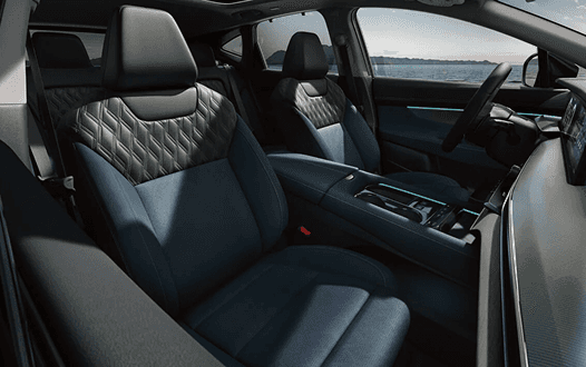 Murano front cabin with diamond-quilted seats and panoramic moonroof