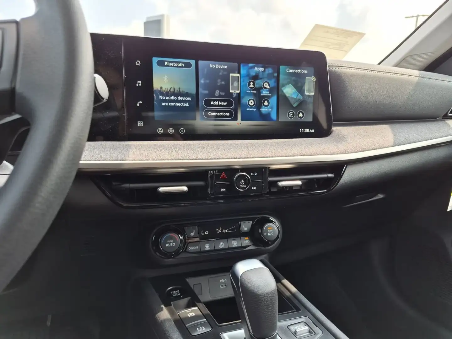Nissan Kicks dashboard and center touchscreen