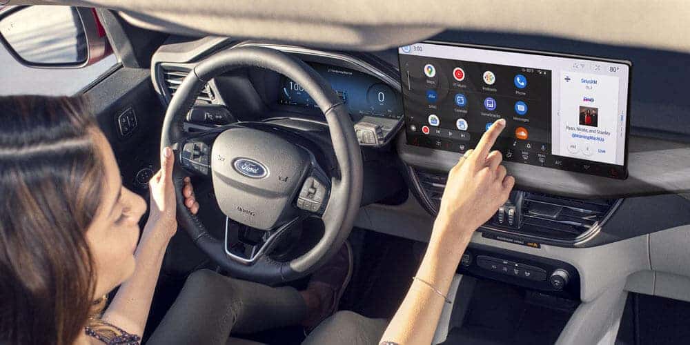 2025 Ford Escape Front Dash with Infortainment Screen
