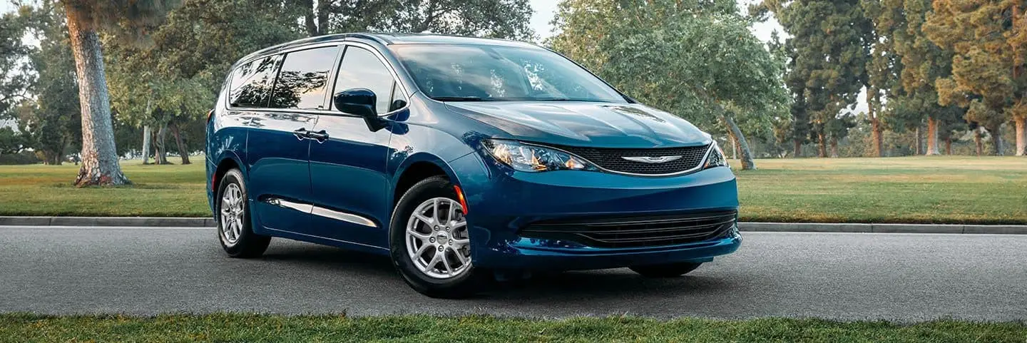 2021 Chrysler Voyager in St. Louis | Lou Fusz Chrysler Jeep Dodge RAM