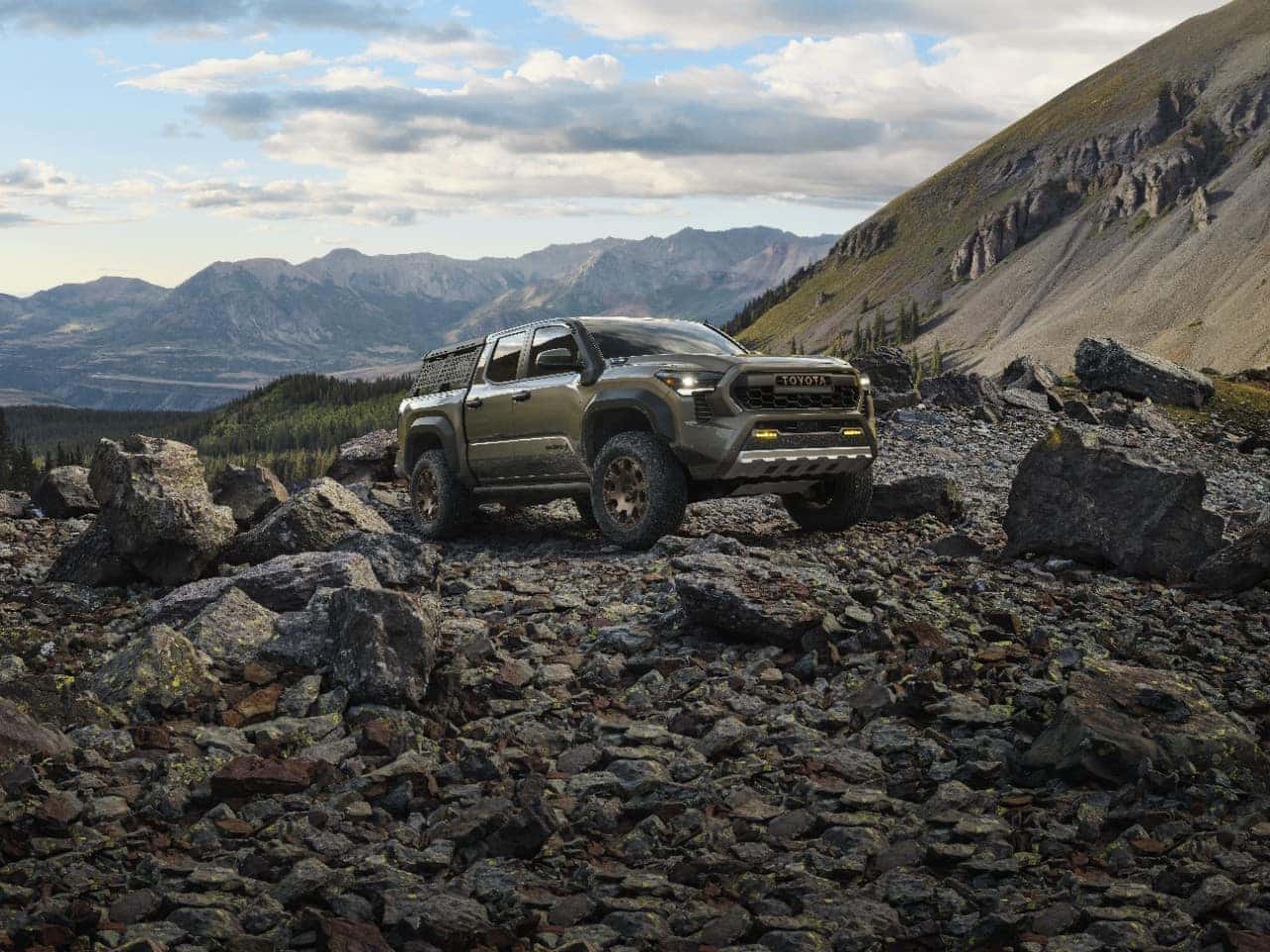 Toyota Tacoma vs Toyota Tundra