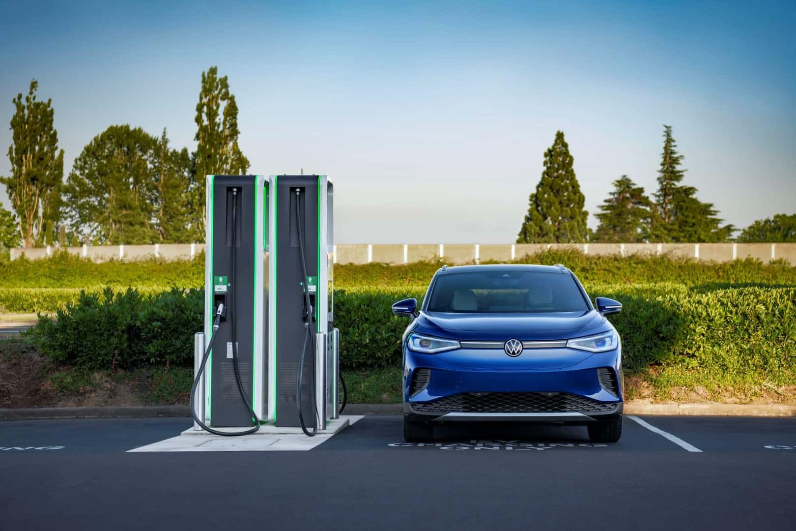 Volkswagen ID.4 EV vs Volkswagen Tiguan