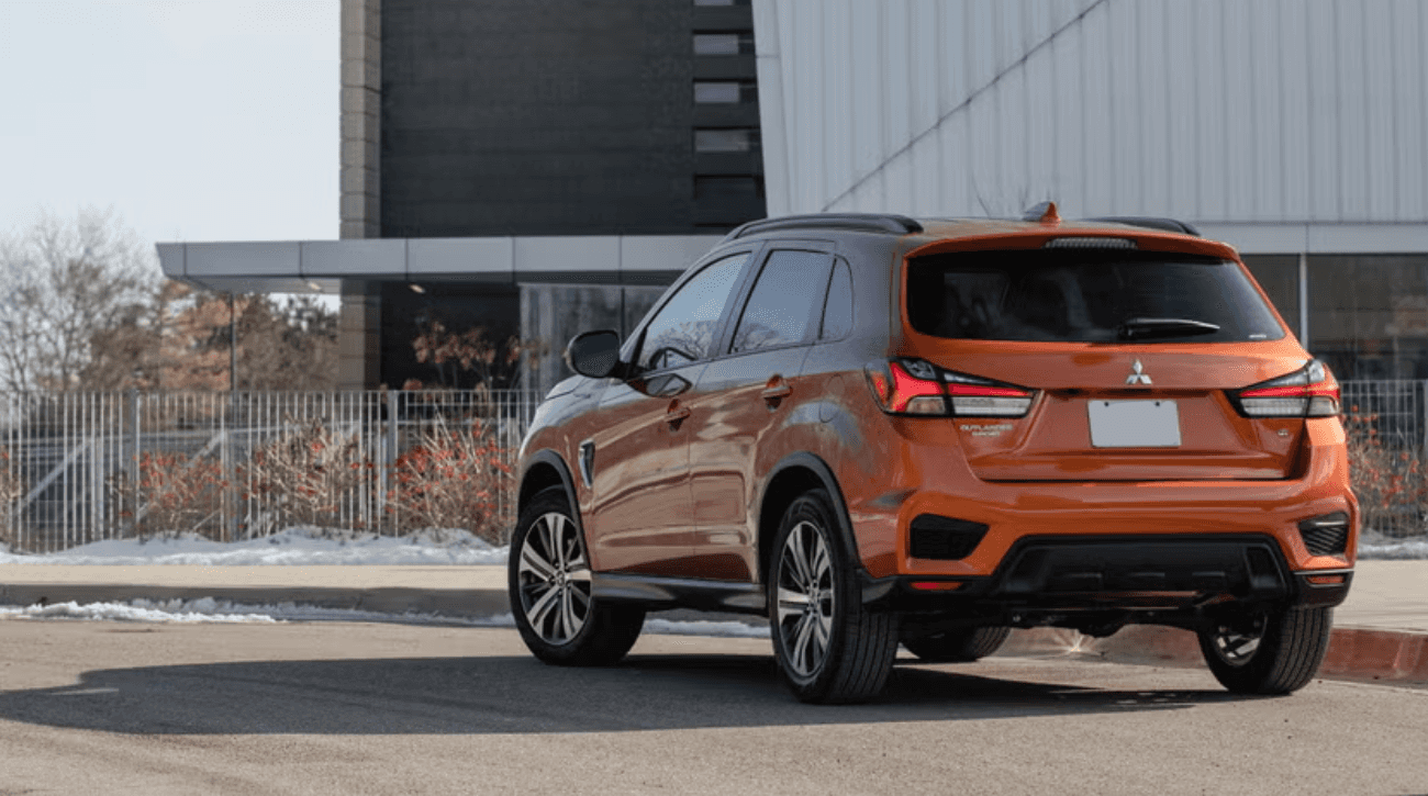 2025 Mitsubishi Outlander Sport 2