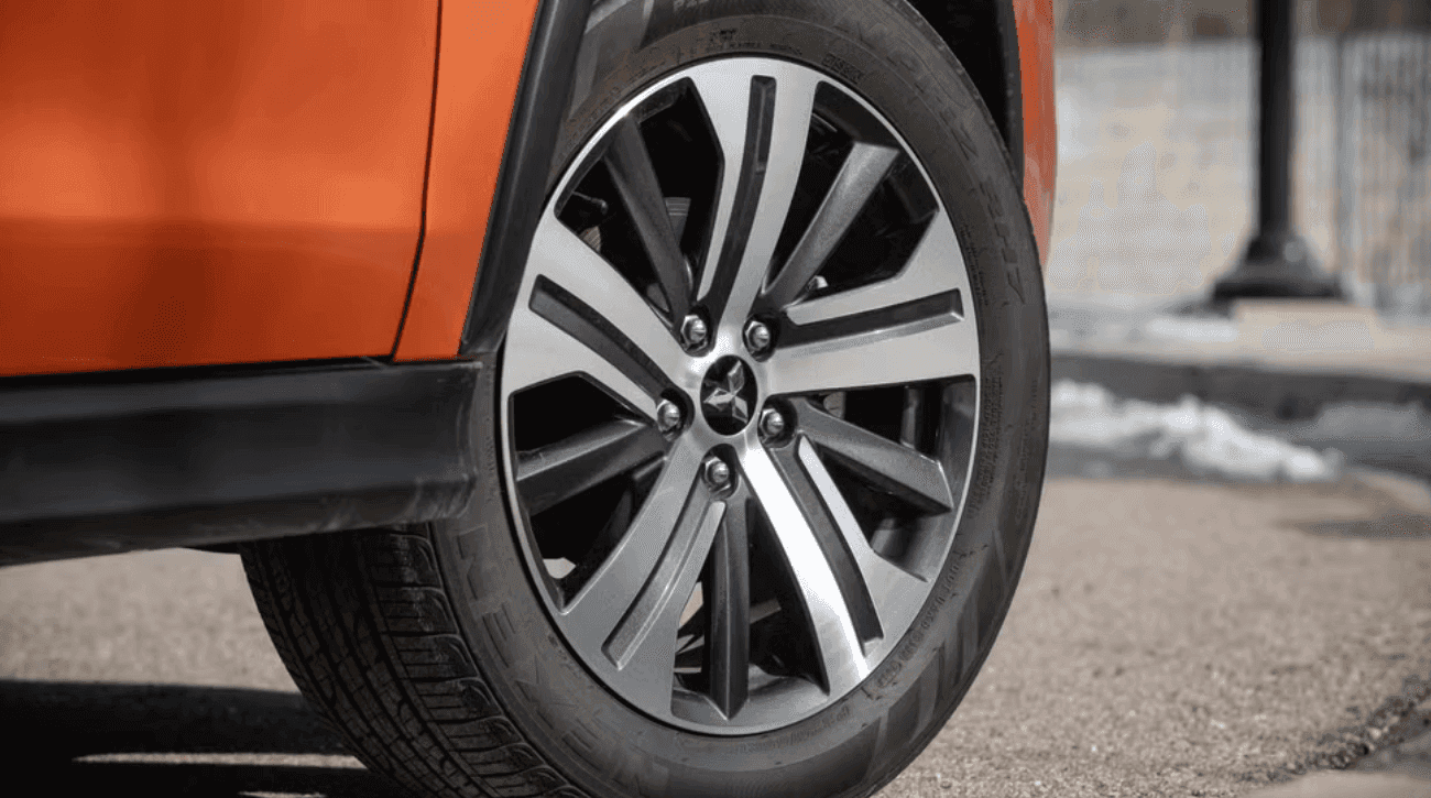 2024 Mitsubishi Sport 5
