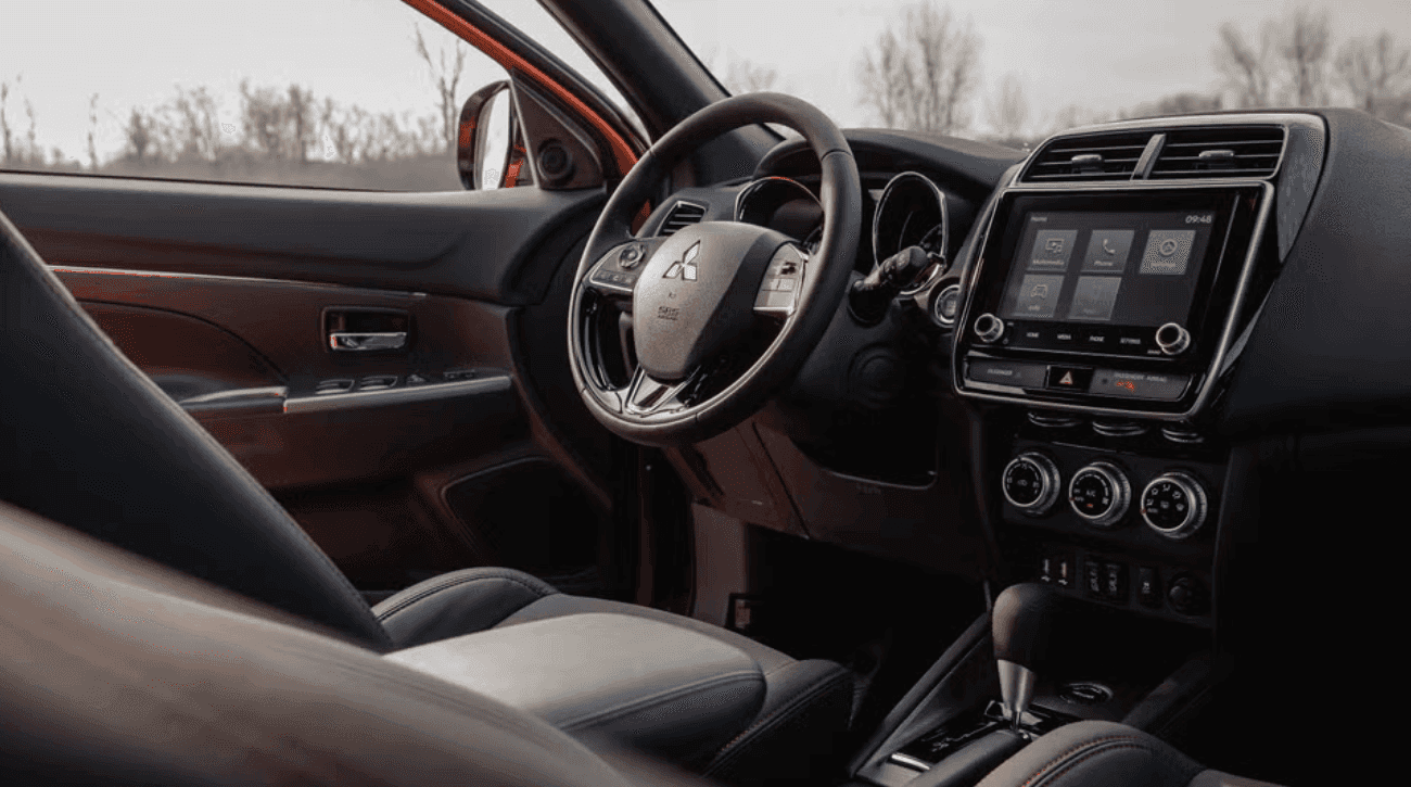 2024 Mitsubishi Sport 6