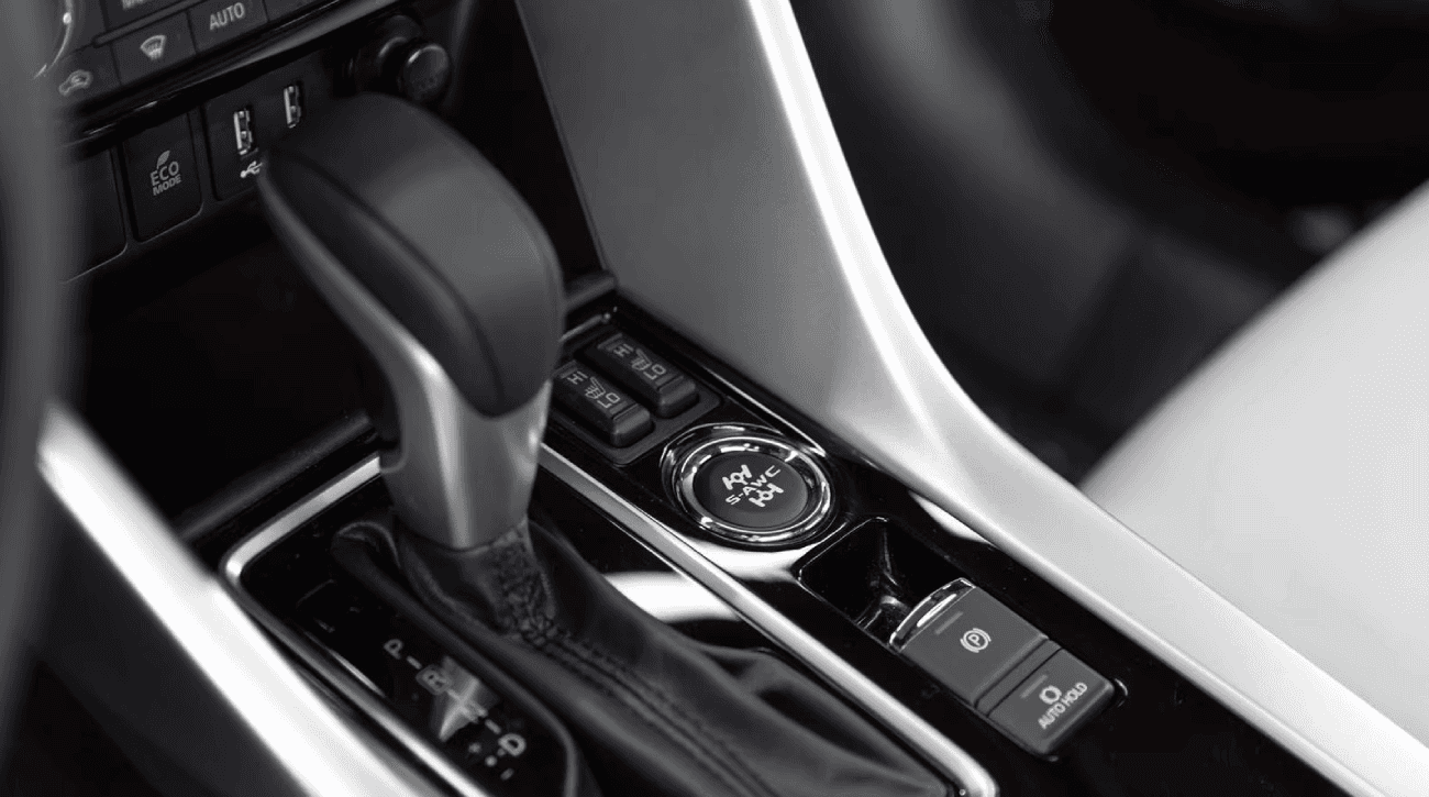 2025 Mitsubishi Eclipse Cross 8