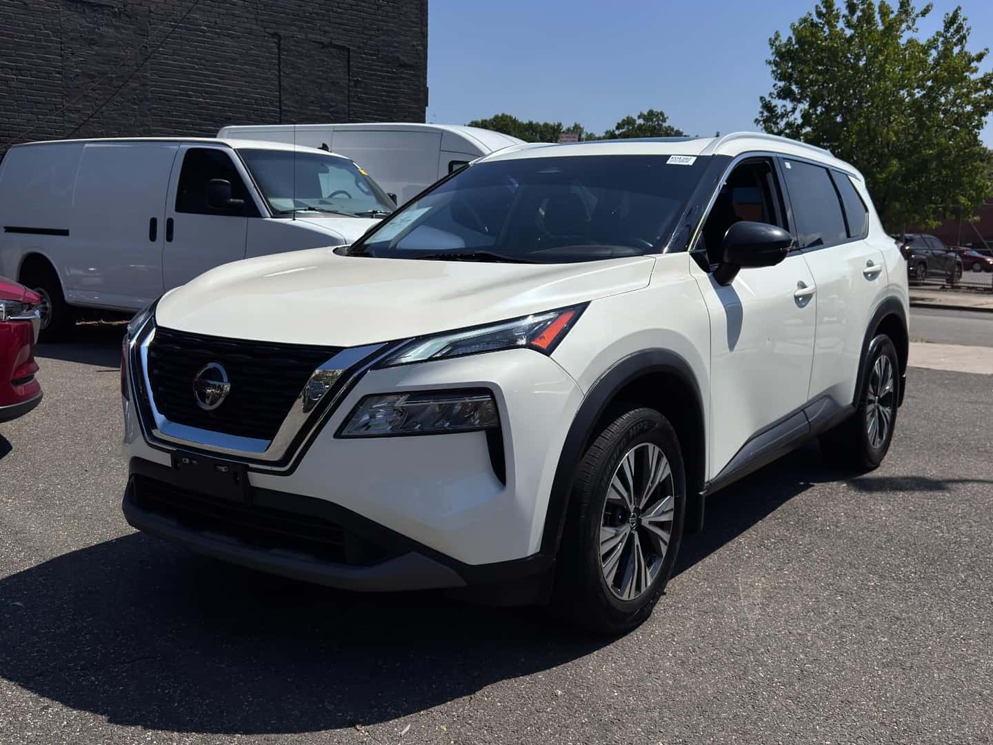 Pre-Owned 2021 Nissan Rogue SV