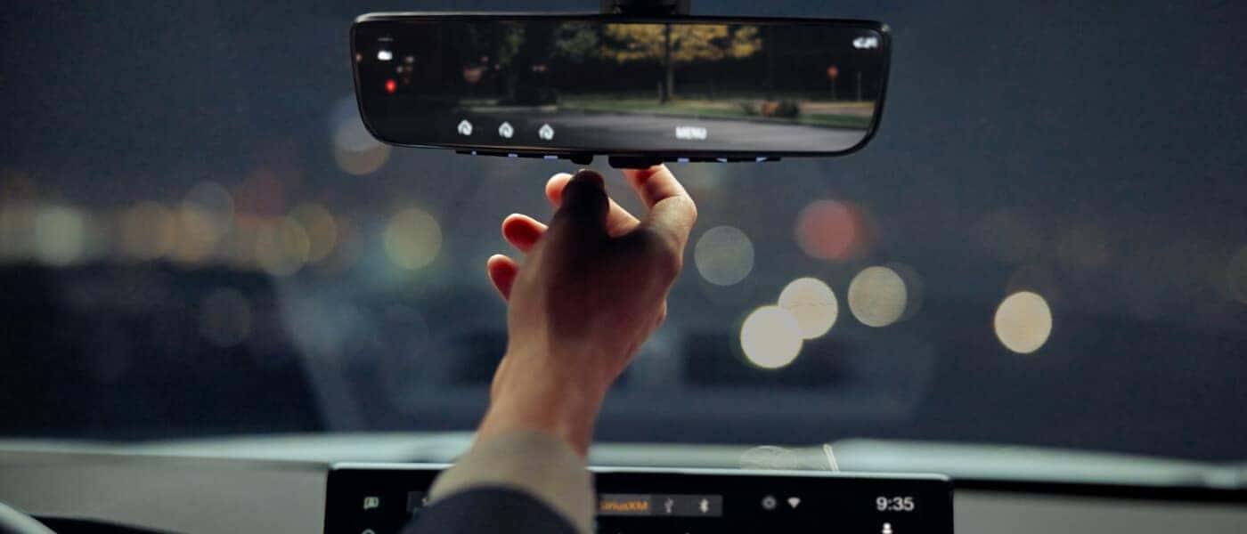 2026Mitsubishi-Outlander-InteriorRearViewMirror-