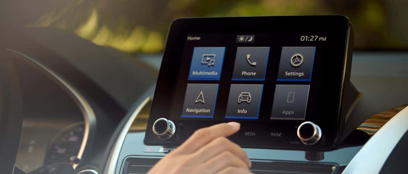 26Mitsubishi-EclipseCross-InteriorInfotainmentSystem