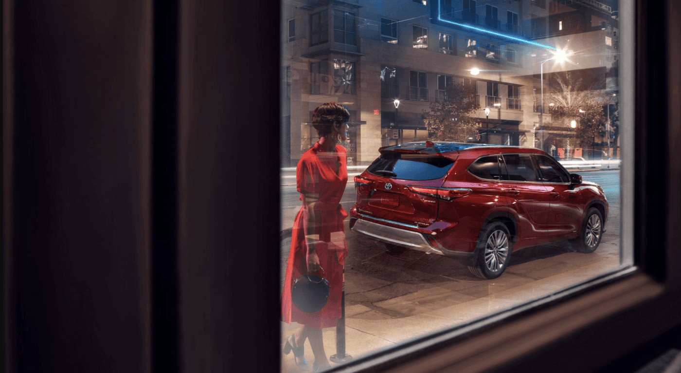 2022 Toyota Highlander Hybrid 
