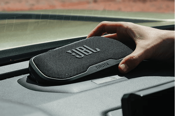 10-Speaker JBL Premium Audio