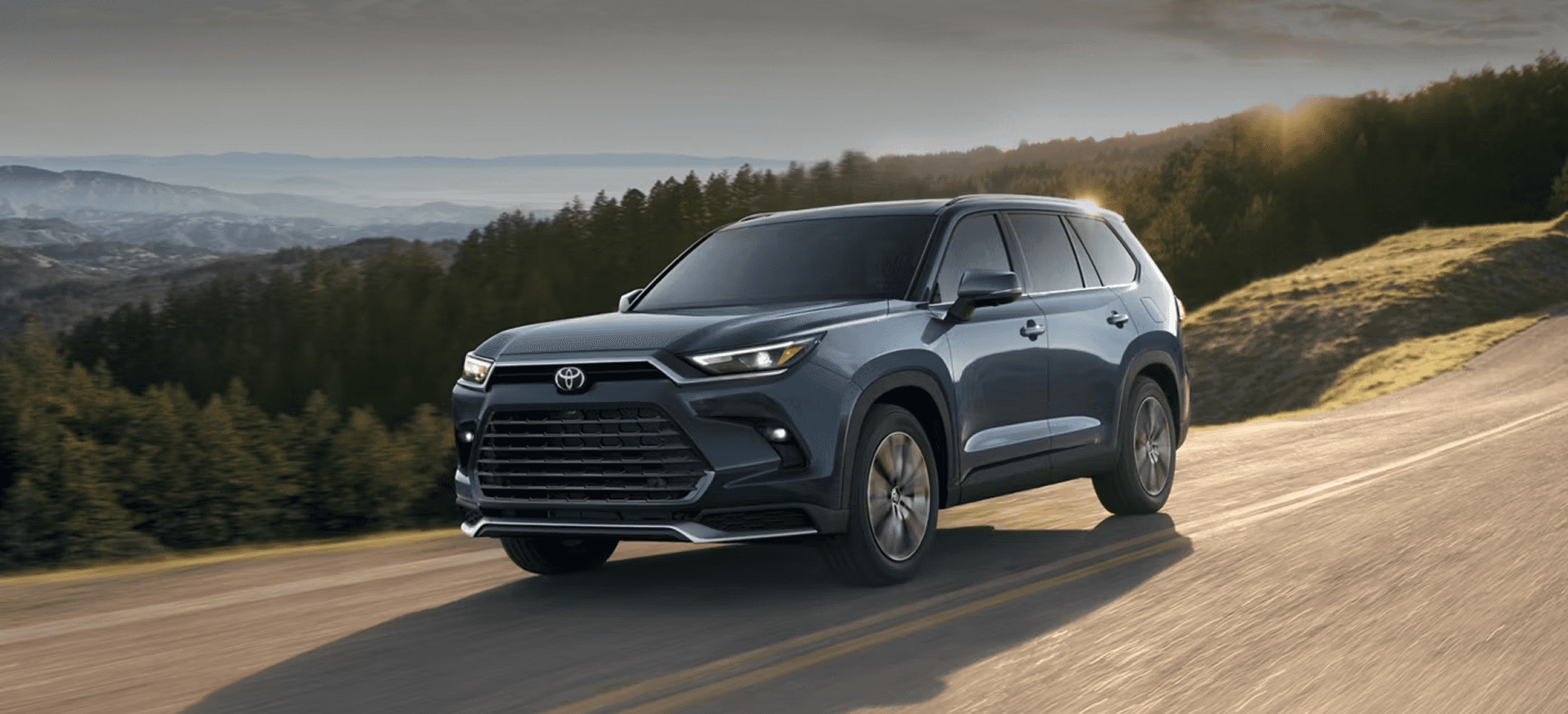 2026 Toyota Grand Highlander exterior view