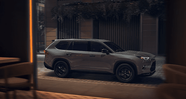 Grand Highlander exterior view 4