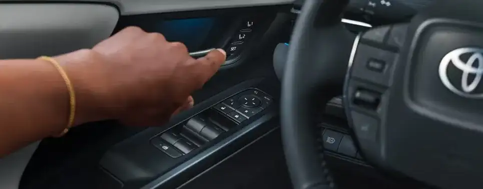 Driver's-seat memory controls in the 2026 Toyota C-HR