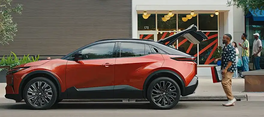 Power back door open on the 2026 Toyota C-HR