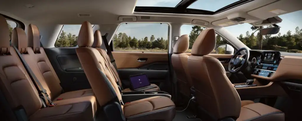Nissan Pathfinder Platinum with seating for eight and panoramic moonroof